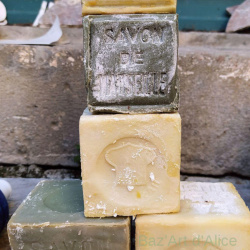 Savon de marseille Le Serail vert ou blanc 1kg